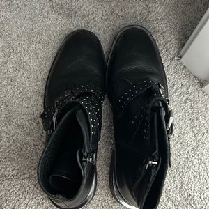 Made in Italy Leather buckle boots